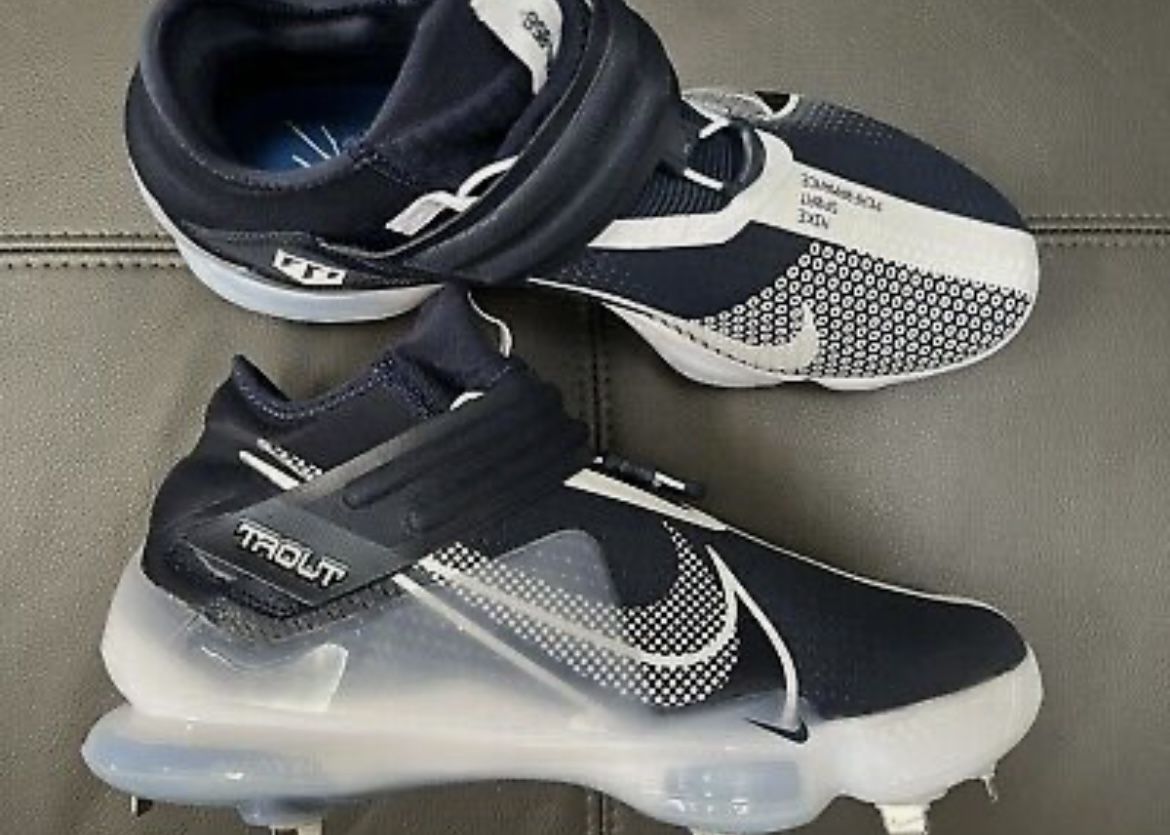 Baseball cleats (new 10.5M)