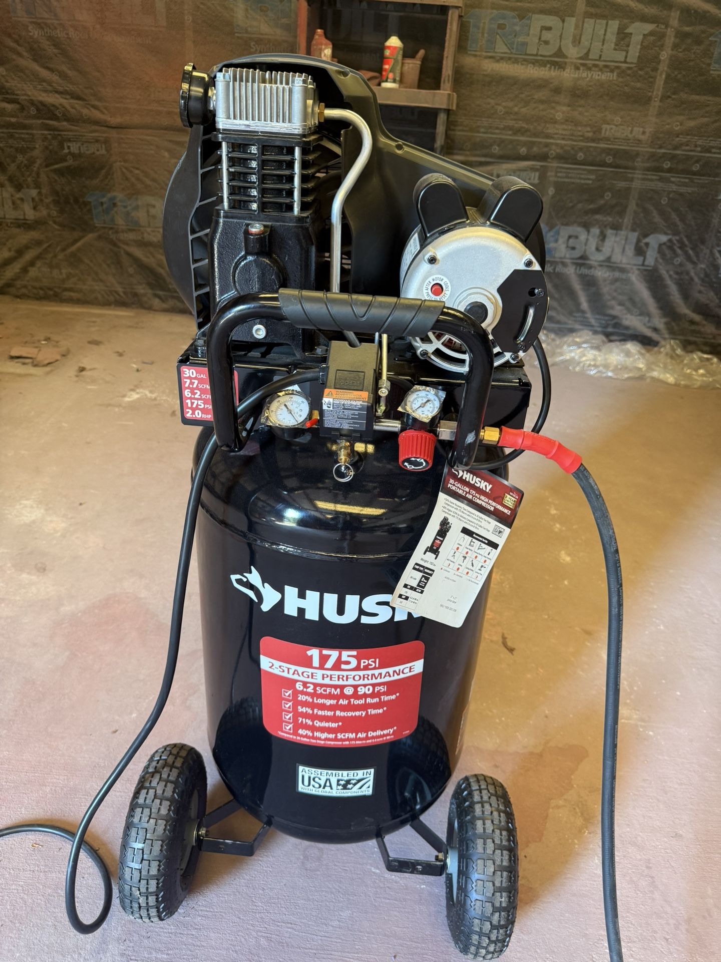 New Husky 30 Gallon Air Compressor