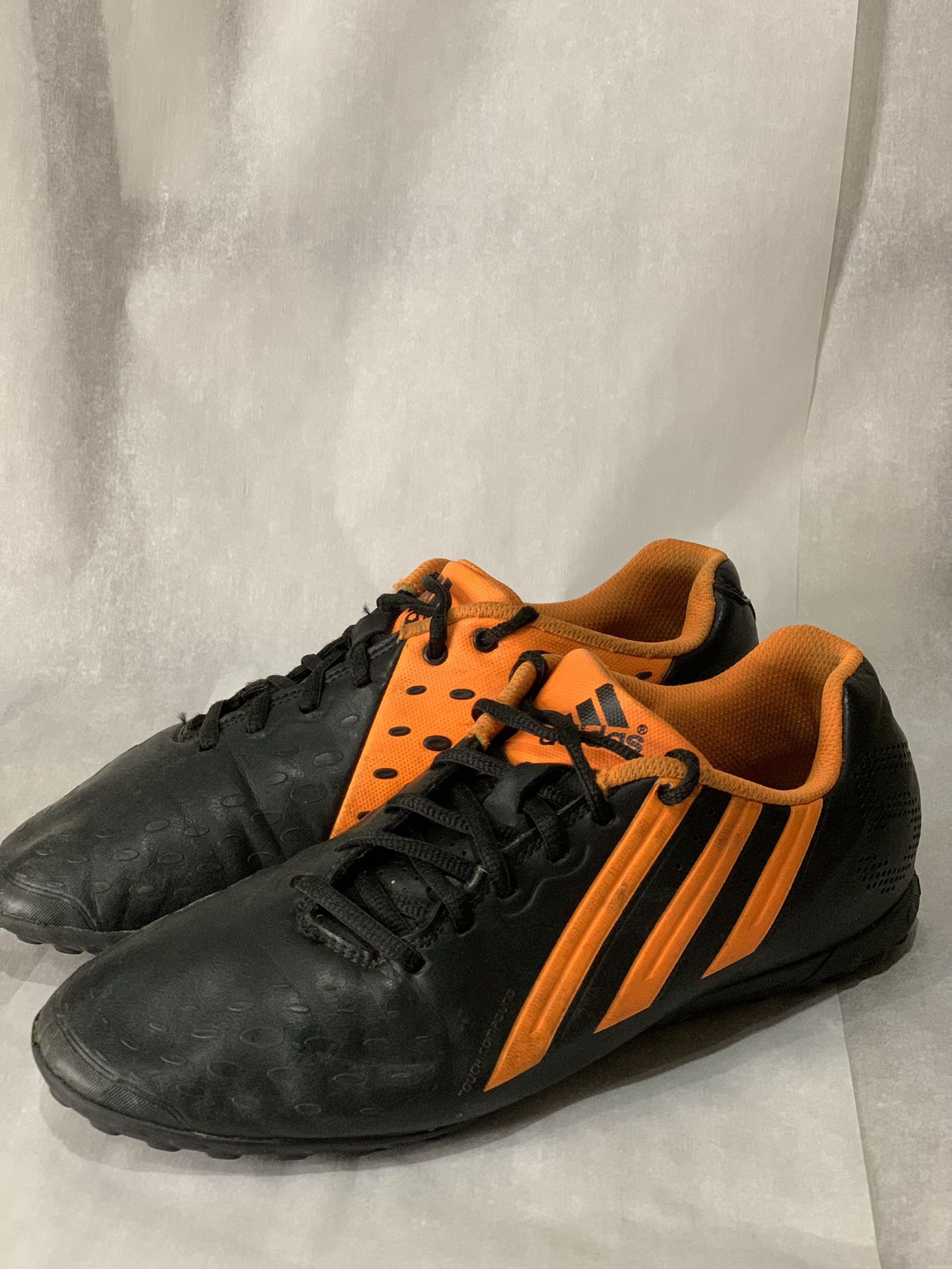 Agacharse Espacio cibernético Varios Messi Adidas soccer shoes cleats US 8,5 for Sale in Brooklyn, NY - OfferUp
