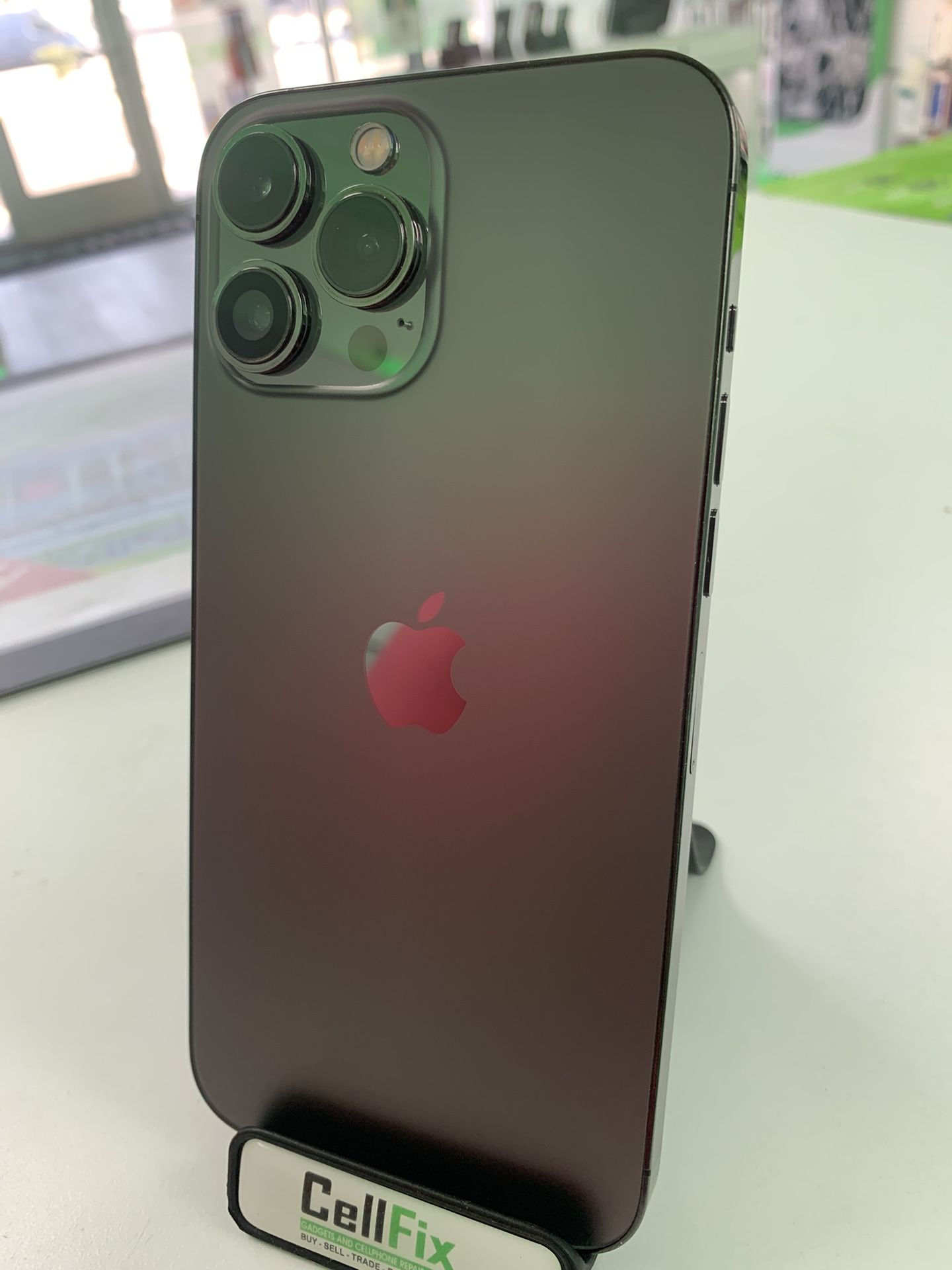 iPhone 13 Pro Max Unlocked (black)