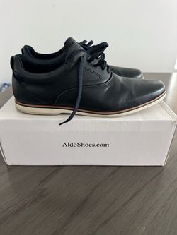 Zapato de vestir marca Aldo para hombre size 10
