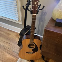 yamaha acoustic guitar 