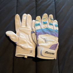 batting gloves 