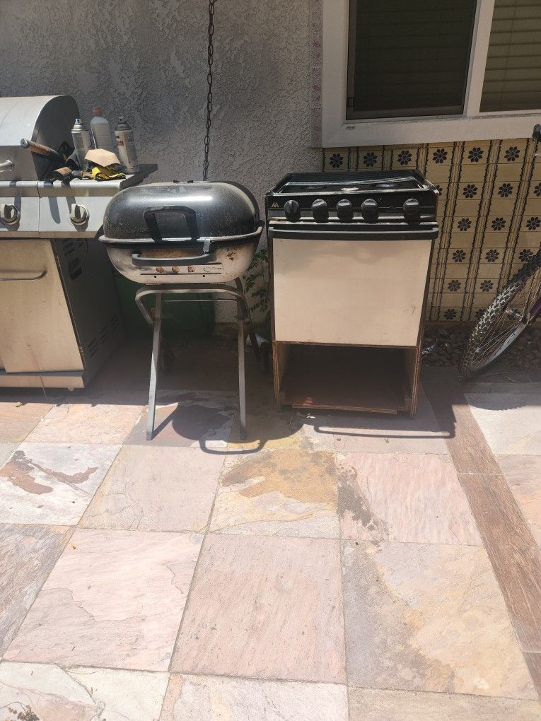 Out Door  Range And Charcoal Gril