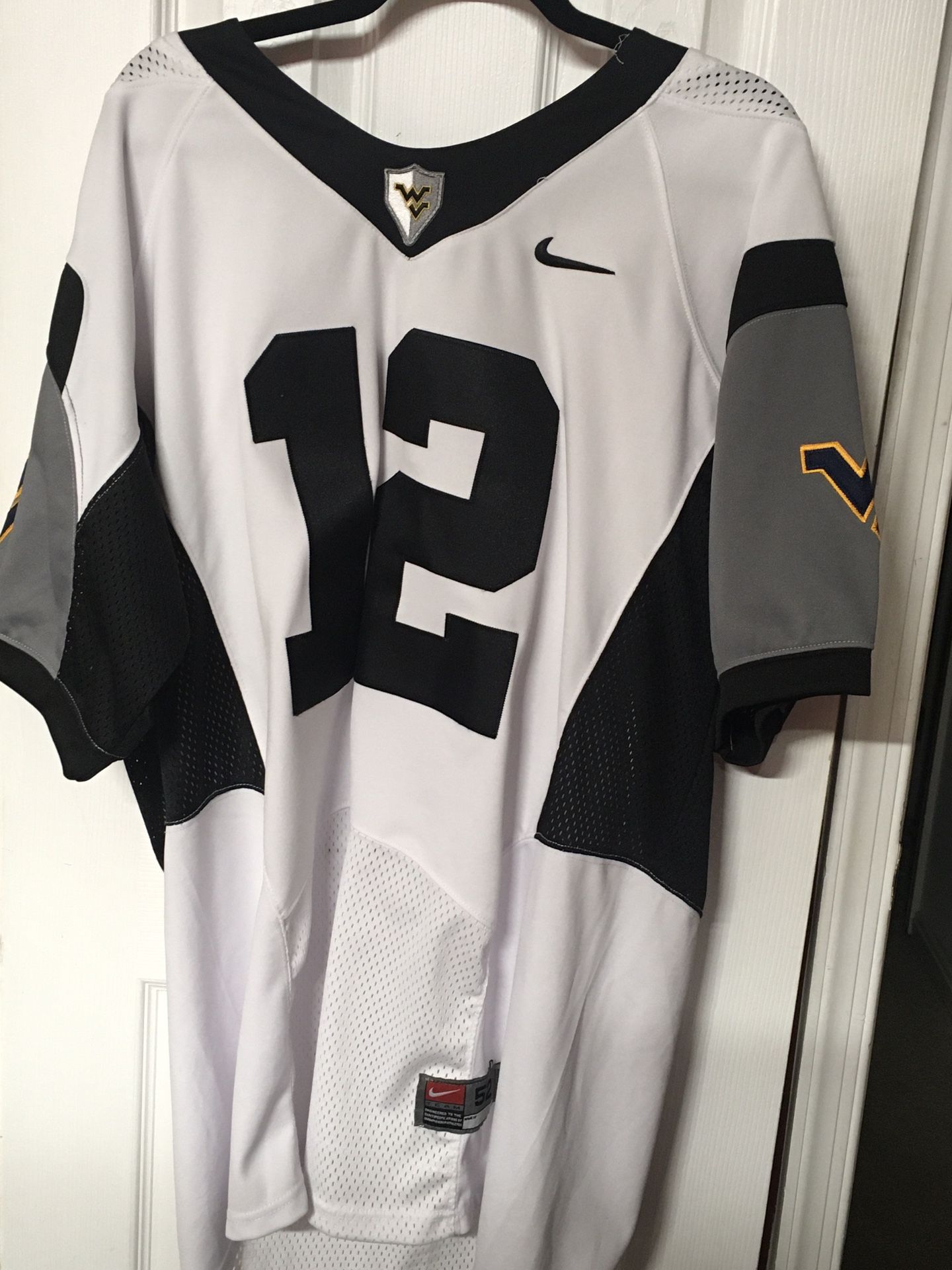 West Virginia Mountaineers Geno Smith Nike Football Jersey 12 Geno Smith Sz52 2X Black and White jersey RARE Current Seattle Seahawks starter No rips,