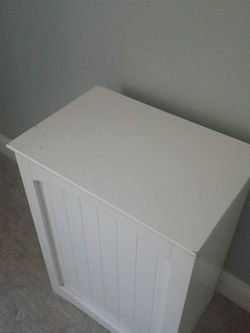 White hamper