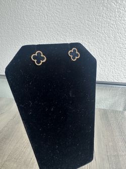 Gold-filled Black and Gold Clover Stud Earrings