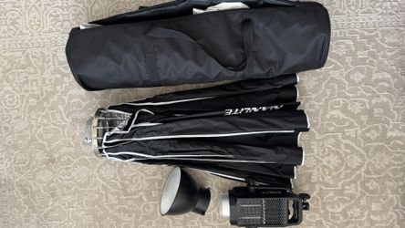 Nanlite FS-150 LED Mono-light With Soft box