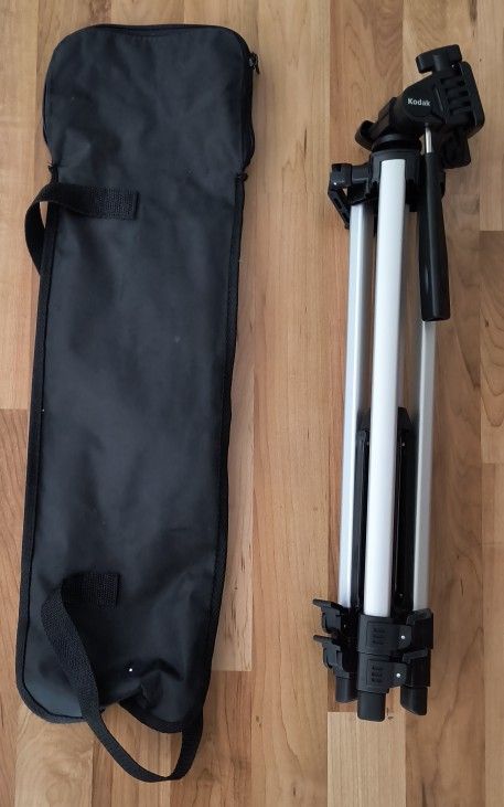 SLR Camera Tripod -New!
