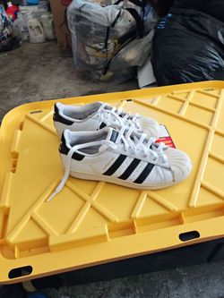 Adidas Superstar Sneakers Size 6.5
