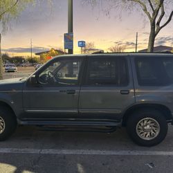 1998 Ford Explorer