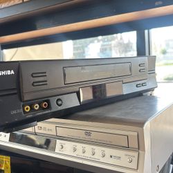 Toshiba VCR W627 Working No Remote 