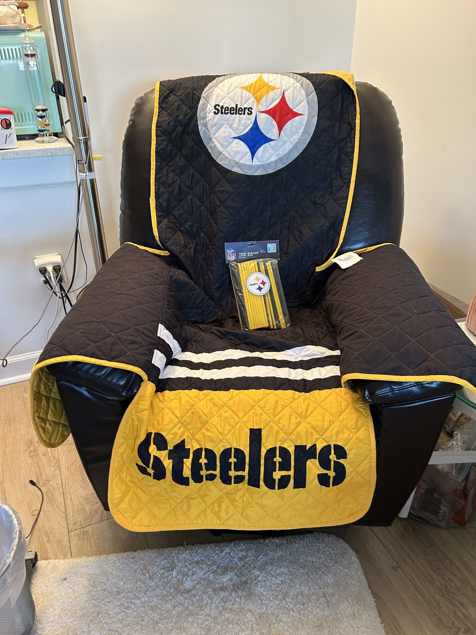 Pittsburg STEELERS Recliner Cover S&H Paid By Seller
