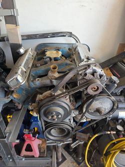Pontiac 389 engine
