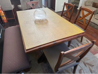 Dining table set