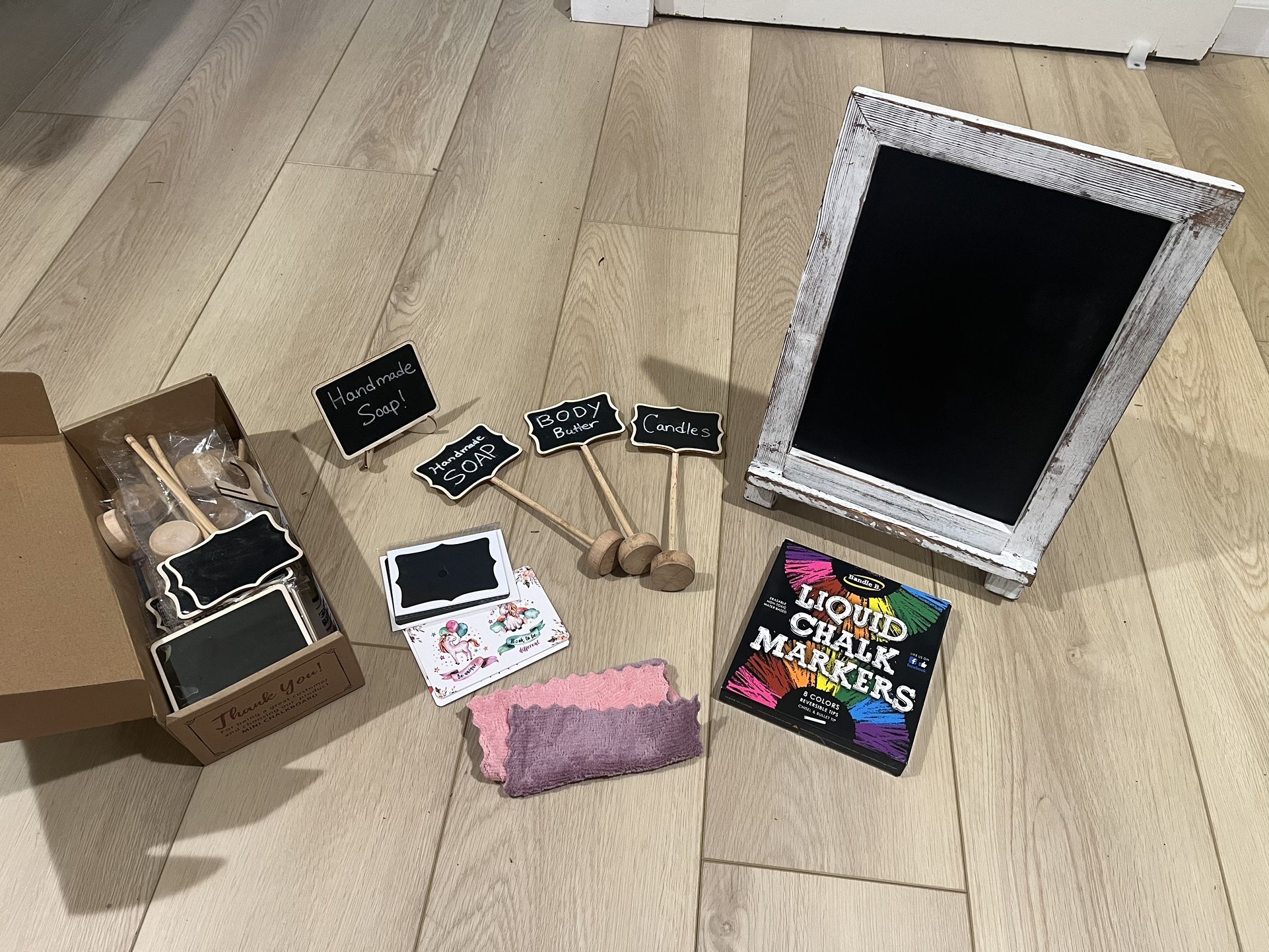 Chalkboard Stand, Chalk Markers, And Chalkboard Signs 
