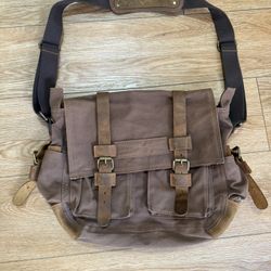Men’s Satchel/Computer Bag.