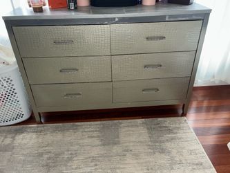 3 piece dresser for sale