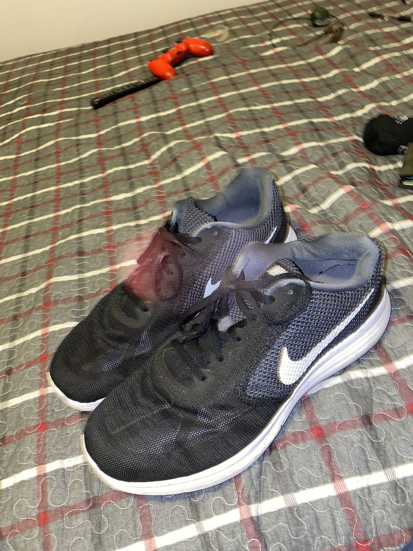 Nike shoes for men size 12