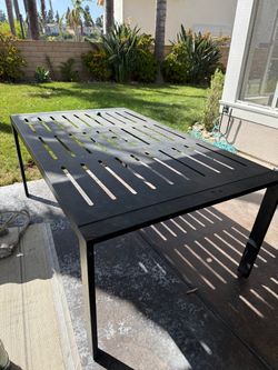 Outdoor table