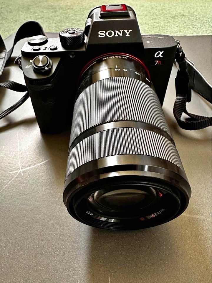 Sony Alpha 7R II Full Frame Mirrorless Camera +55 210mm Lens And