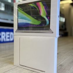 MacBook Air M2 Chip & MacBook Pro M2 Chip Available (Take It Home In Payment/ llévatelo a casa en pagos) 