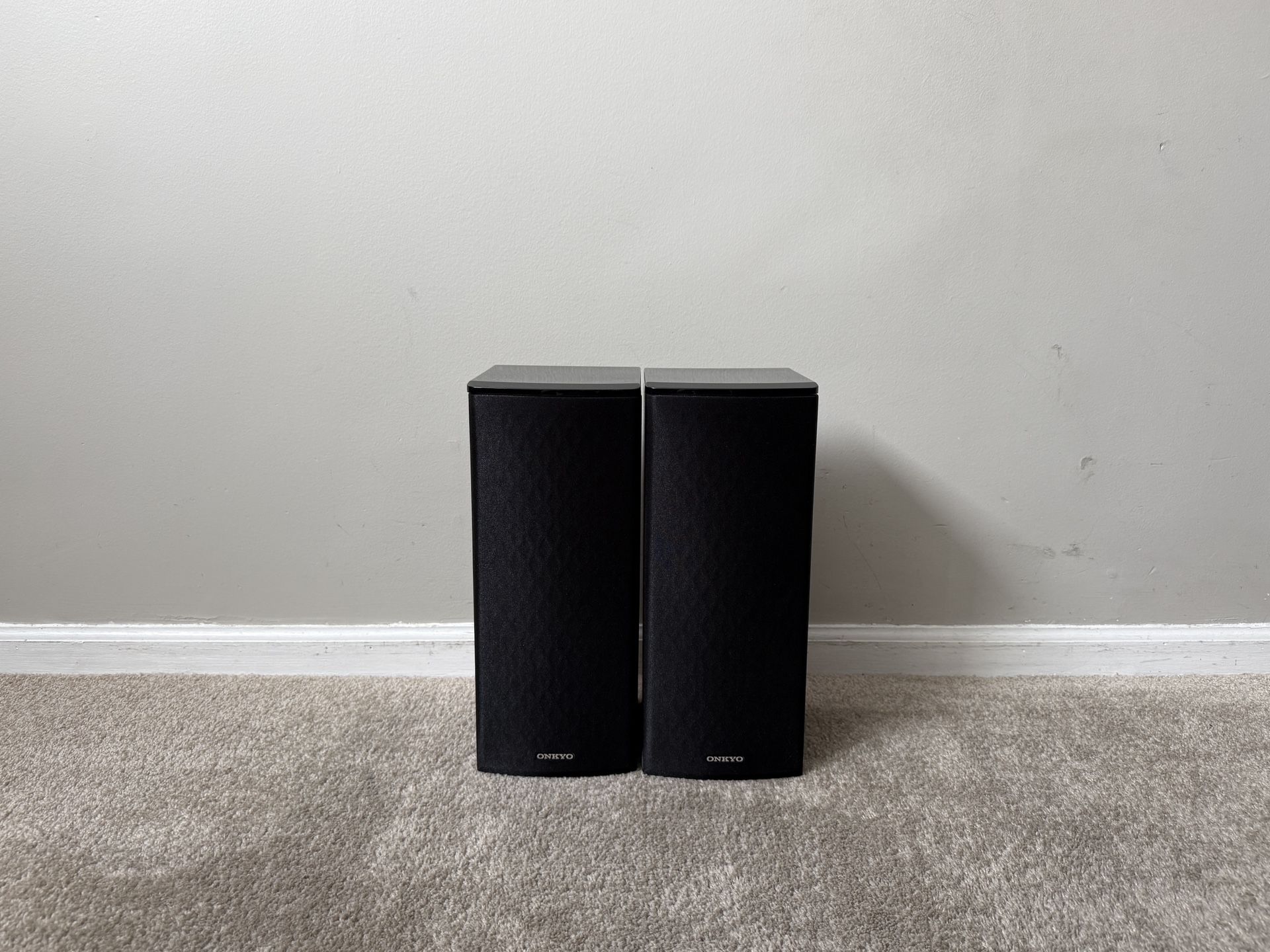 Onkyo SKF-570 Home 2 Way Bookshelf Speakers