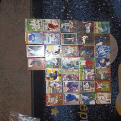 Vintage Baseball Cards (32 Count)