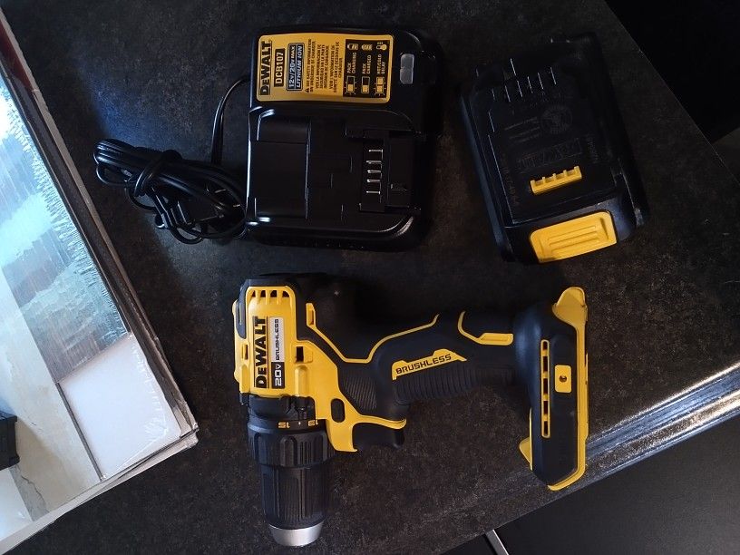 DeWalt Brushless Motor 1/2 Drill/Driver Combo