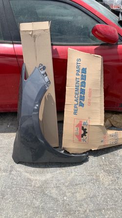 2012-14 Camry R Fender