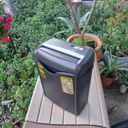 Shredder W12" D8" H15"