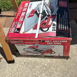 Wet cutting Tile saw