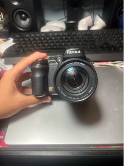 Fujifilm FinePix S9100