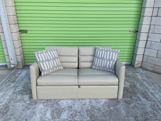 *Free Delivery* Sleeper Sofa Bed Couch