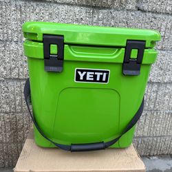 Yeti Roadie 24 Hard Cooler Canopy Green 