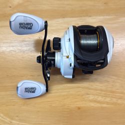 ABU GARCIA BAITCASTING REEL