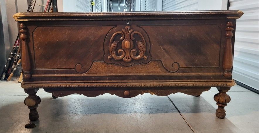 1940s Footed Lane Cedar Hope Chest