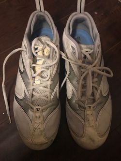 Baseball cleats size men 10 1/2