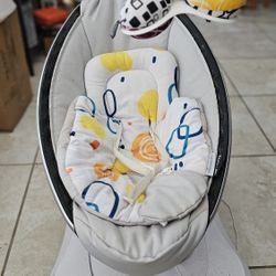 4moms MamaRoo Multi-motion Swing