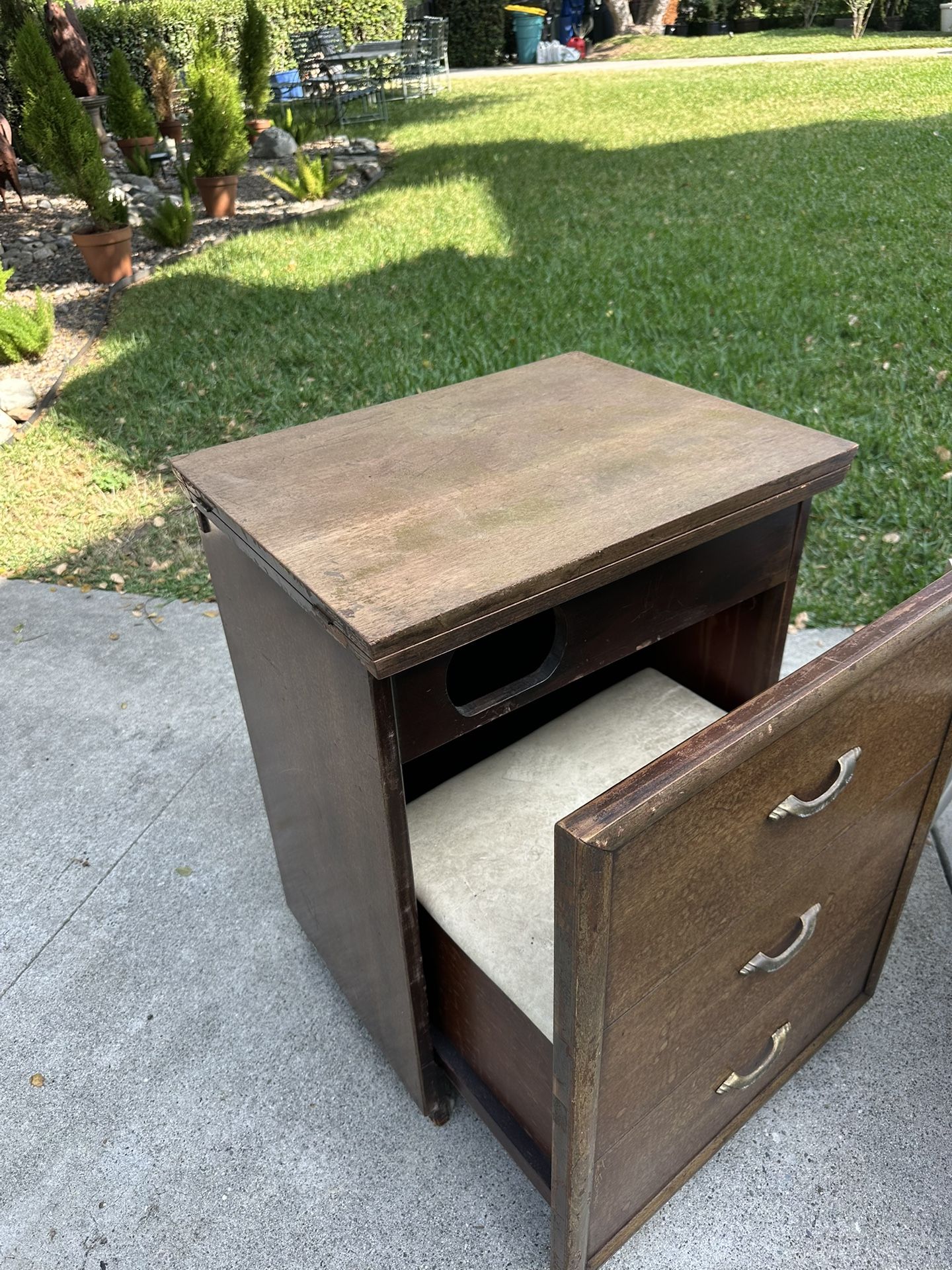 Free Vintage Desk With Chair