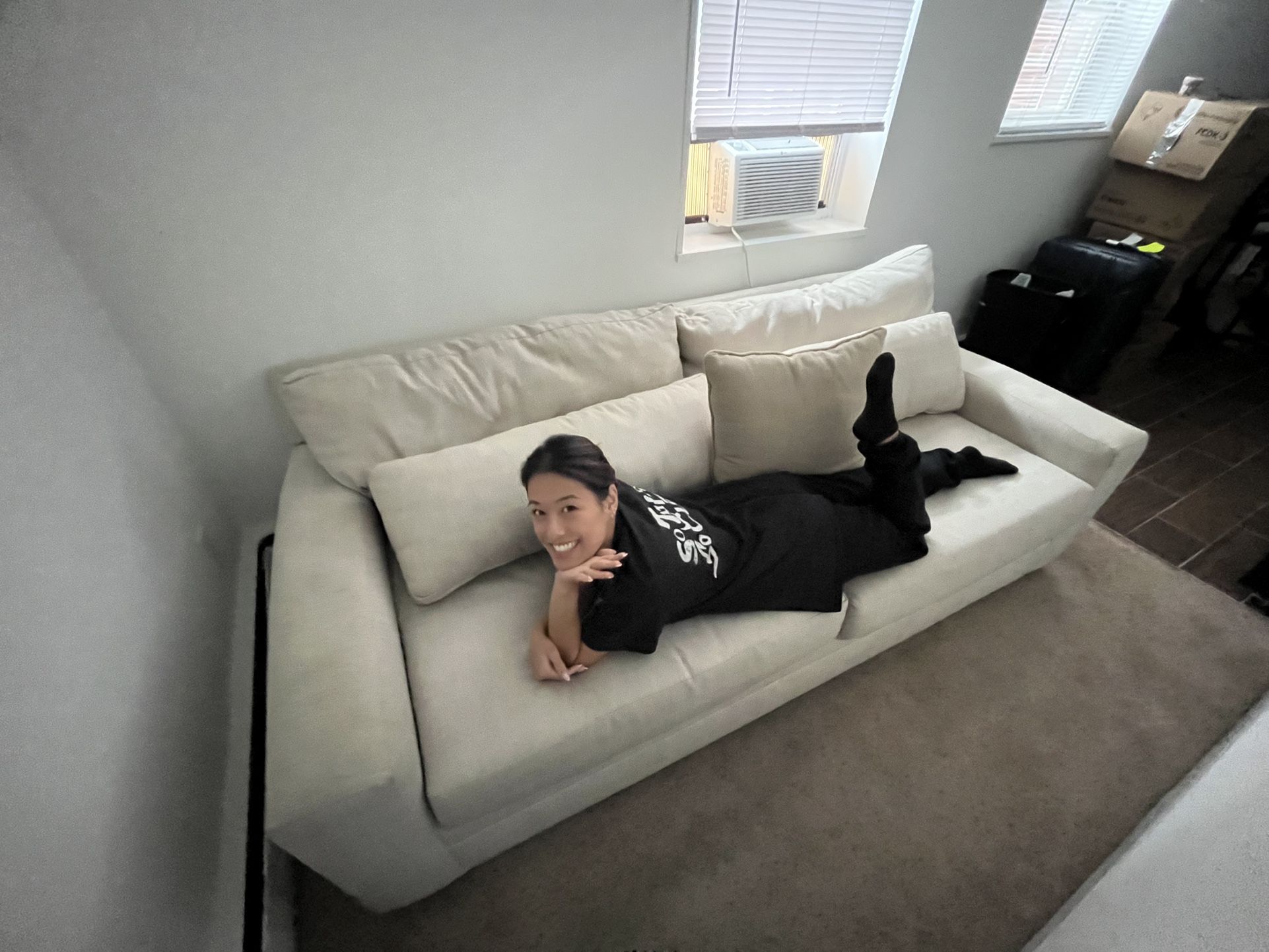 Kroehler Massive Couch With Pillows
