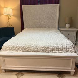 Queen Bed With Mattress, end Table and Vanity With Mirror