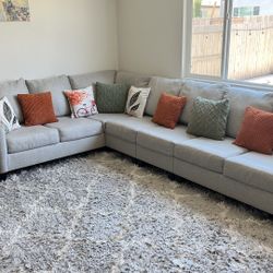 7 Seat Couch + Cushions 