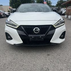 2023 Nissan Maxima