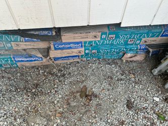 Asphalt shingles