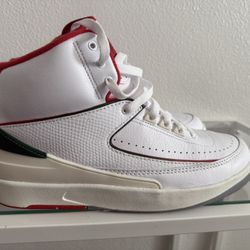 JORDAN 2’s 9.5
