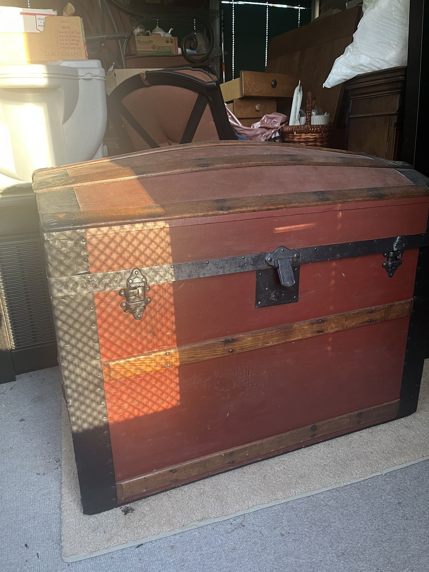 Vintage Trunk Rounded Top