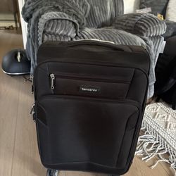 LOW PRICE MOVING- AS IS SAMSONITE SPINNER CARRY ON LUGGAGE