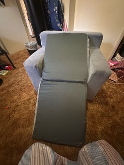 Kids foam chair with slide