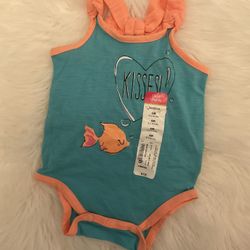 New onesie-size 6 months